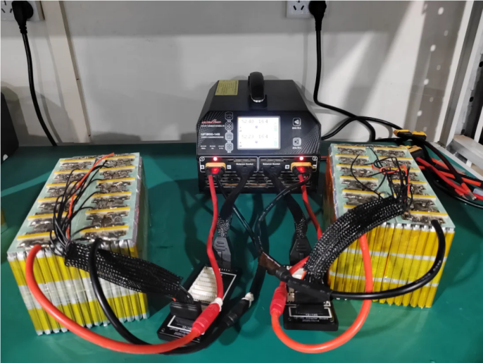 What is the internal structure of a drone battery?